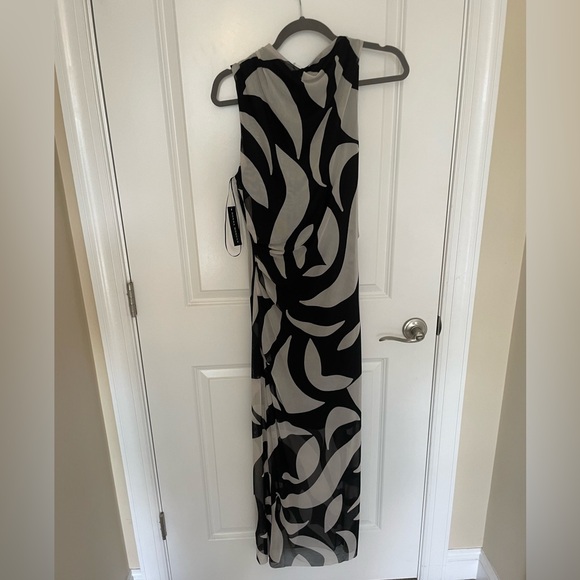 NWT DONNA MORGAN
Women's Mesh Printed Maxi Dress SIZE 12 - Picture 3 of 6